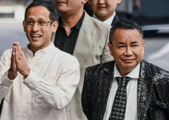 Nadiem Makarim saat hadir dalam proses hukum didampingi Hotman Paris sebelum pergantian tim kuasa hukum.
