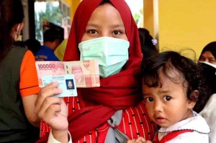 ilustrasi peserta penerima bantuan sosial.