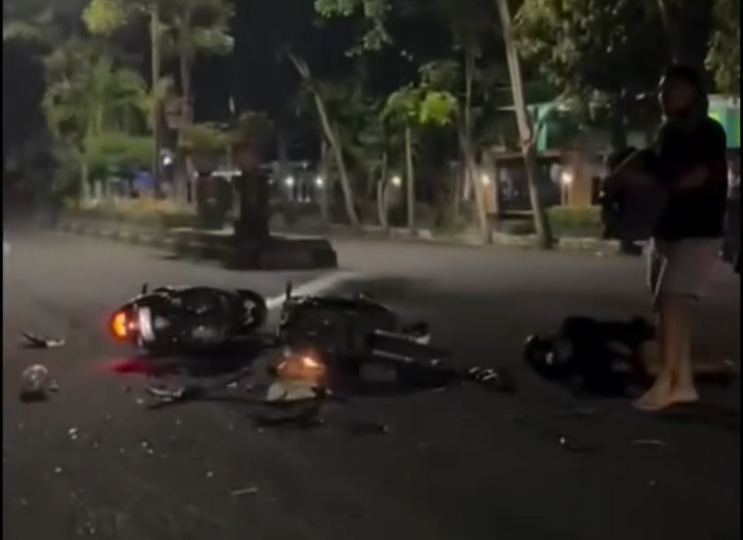 KECELAKAAN: Kecelakaan yang diduga dipicu balap liar di Jalan Ngurah Rai, Kabupaten Jembrana, Bali.