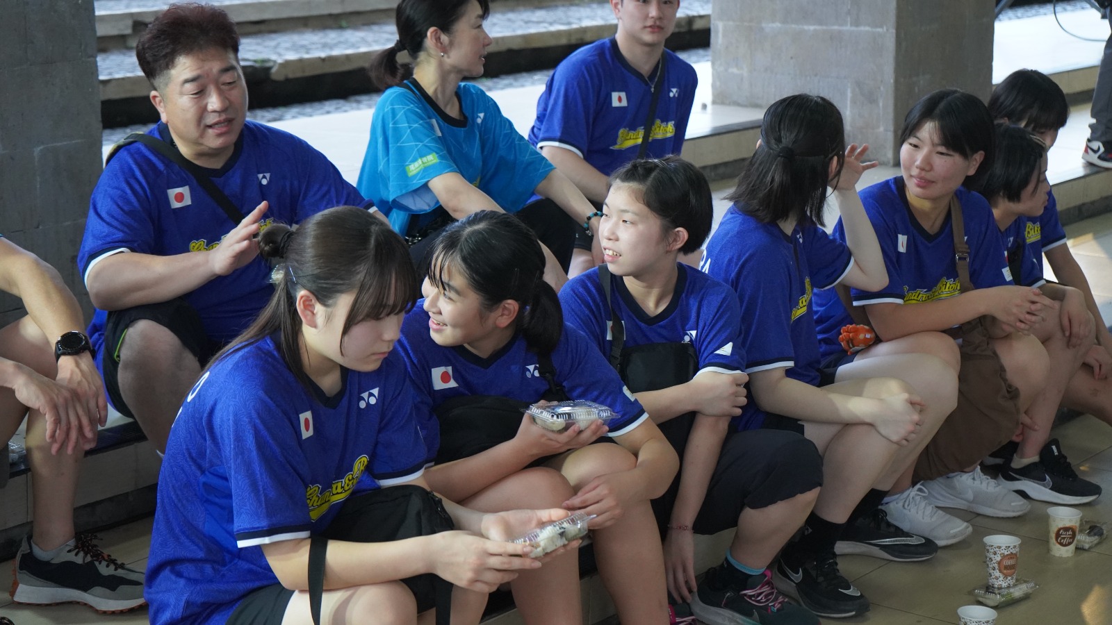 RAMAIKAN KEJUARAAN: Atlet badminton asal Jepang turut meramaikan kejuaraan bulutangkis Bupati Buleleng Cup 2025.