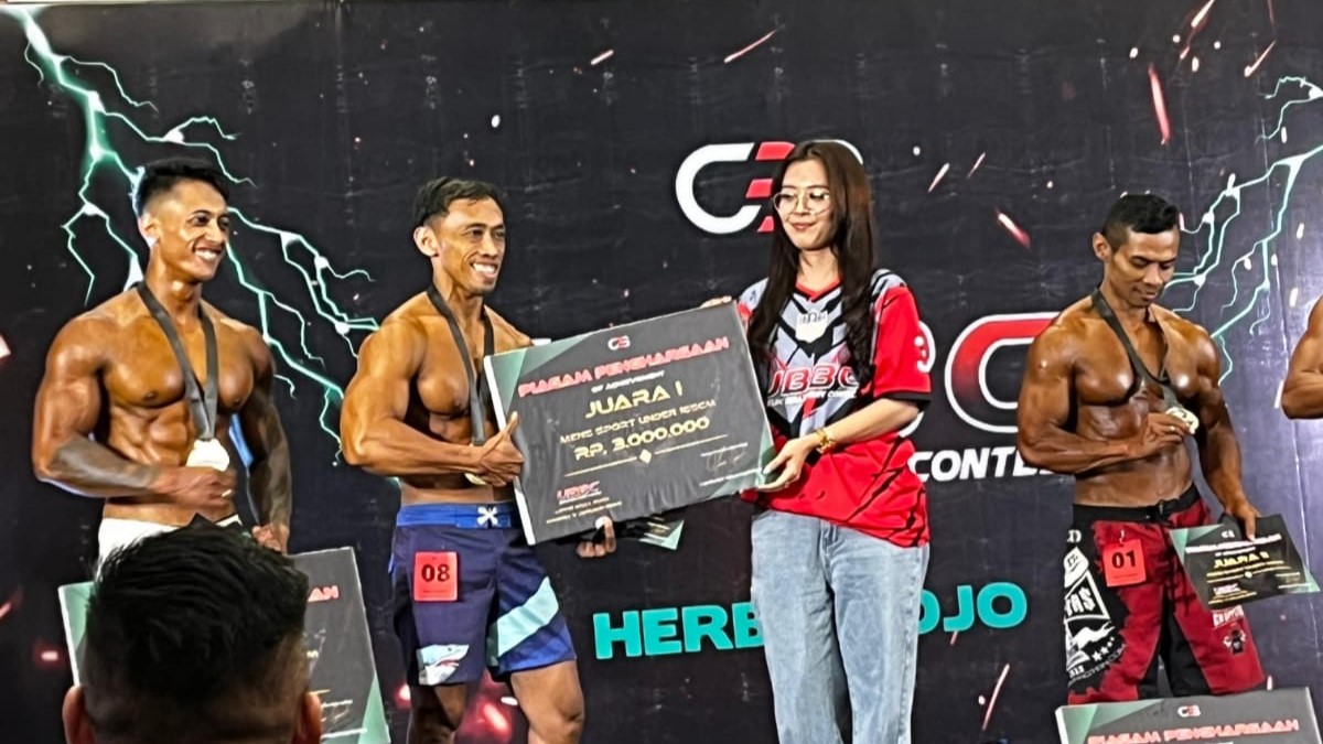 Atlet Persatuan Binaraga dan Fitness Indonesia (PBFI) Buleleng, Deddy Cahyo, sukses meraih Juara I pada ajang Ultimate Bali Body Contest (UBBC) Bali di kelas Men