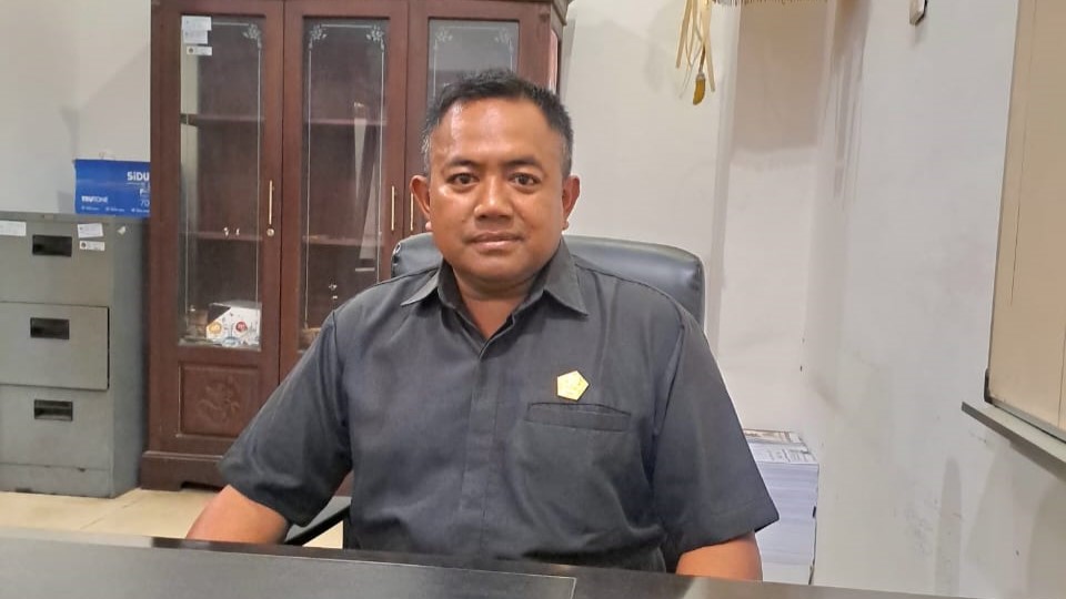 BICARA BANJIR: Anggota DPRD Buleleng, Wayan Indrawan.