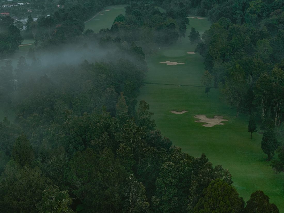 MASIH HIJAU: Salah satu lanskap lapangan golf di Bali Handara.