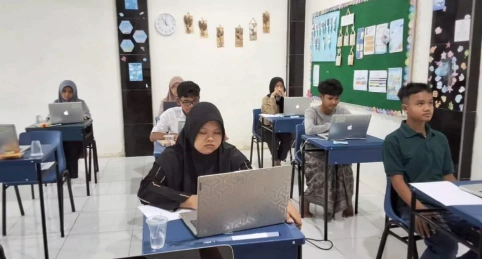 ilustrasi siswa mengikuti try out OSN.