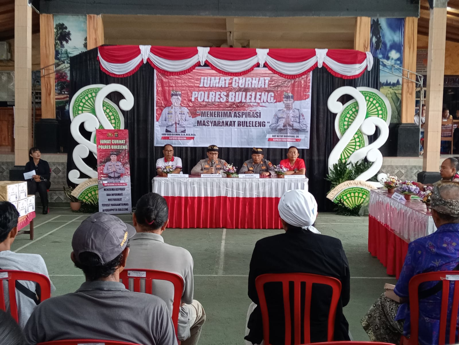 KELUHKAN BALAP LIAR: Suasana Jumat Curhat Polres Buleleng di Aula Desa Bulian, Kabupaten Buleleng, pada Jumat (20/2/2026).