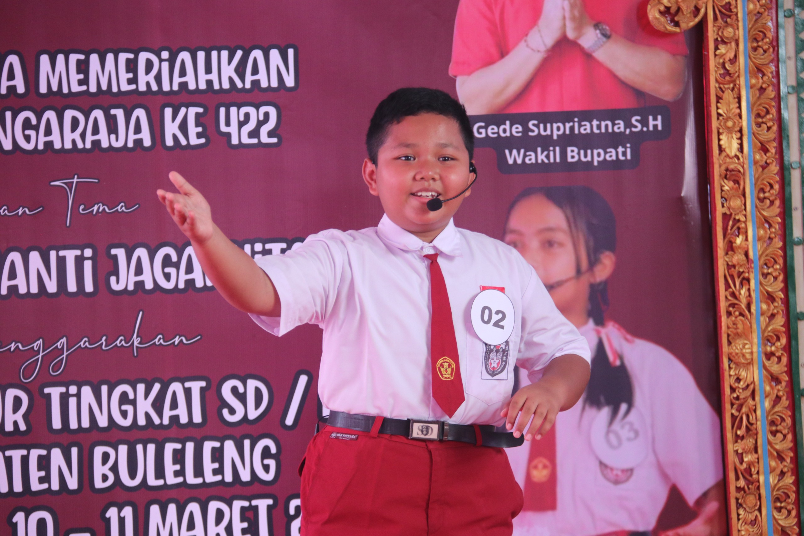 LOMBA BERTUTUR: Salah satu siswa yang mengikuti lomba bertutur di Dinas Arsip dan Perpustakaan Daerah (DAPD) Buleleng.