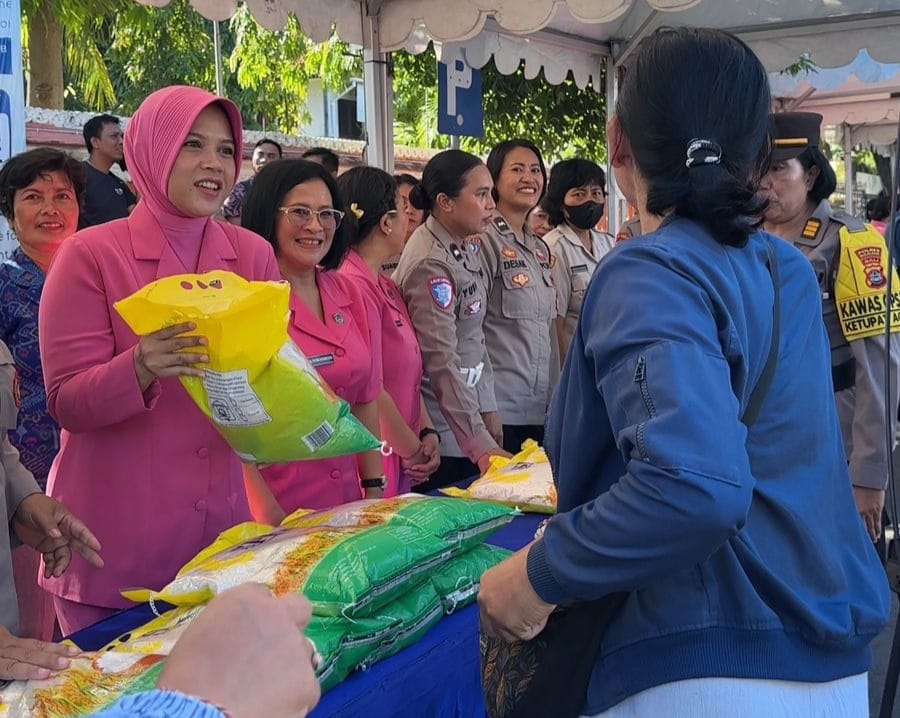 PASAR MURAH: Pasar murah yang digelar Polres Buleleng.