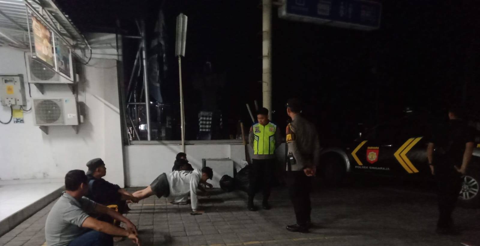 DIDUGA BALAP LIAR: Aparat kepolisian mengamankan sejumlah remaja yang diduga hendak melakukan balap liar.