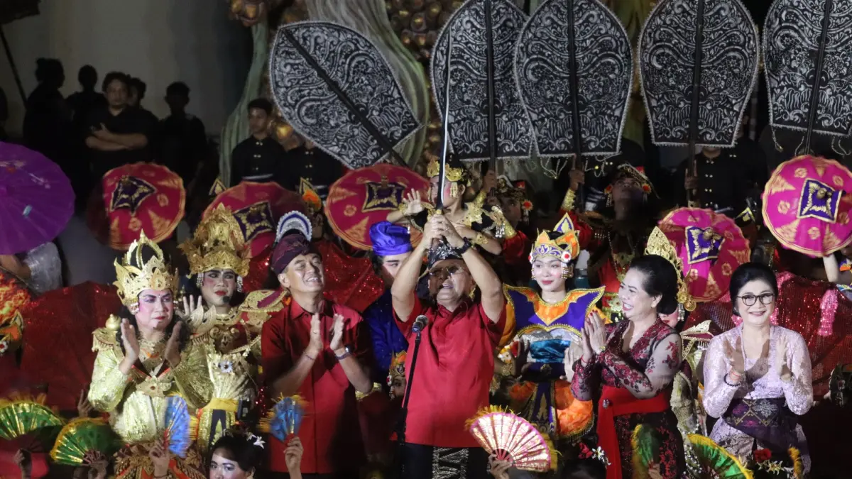 SEMARAK: Malam pembukaan rangkaian Hari Ulang Tahun (HUT) ke-422 Kota Singaraja pada Sabtu (28/3/2026) di RTH Bung Karno. (Pemkab Buleleng)