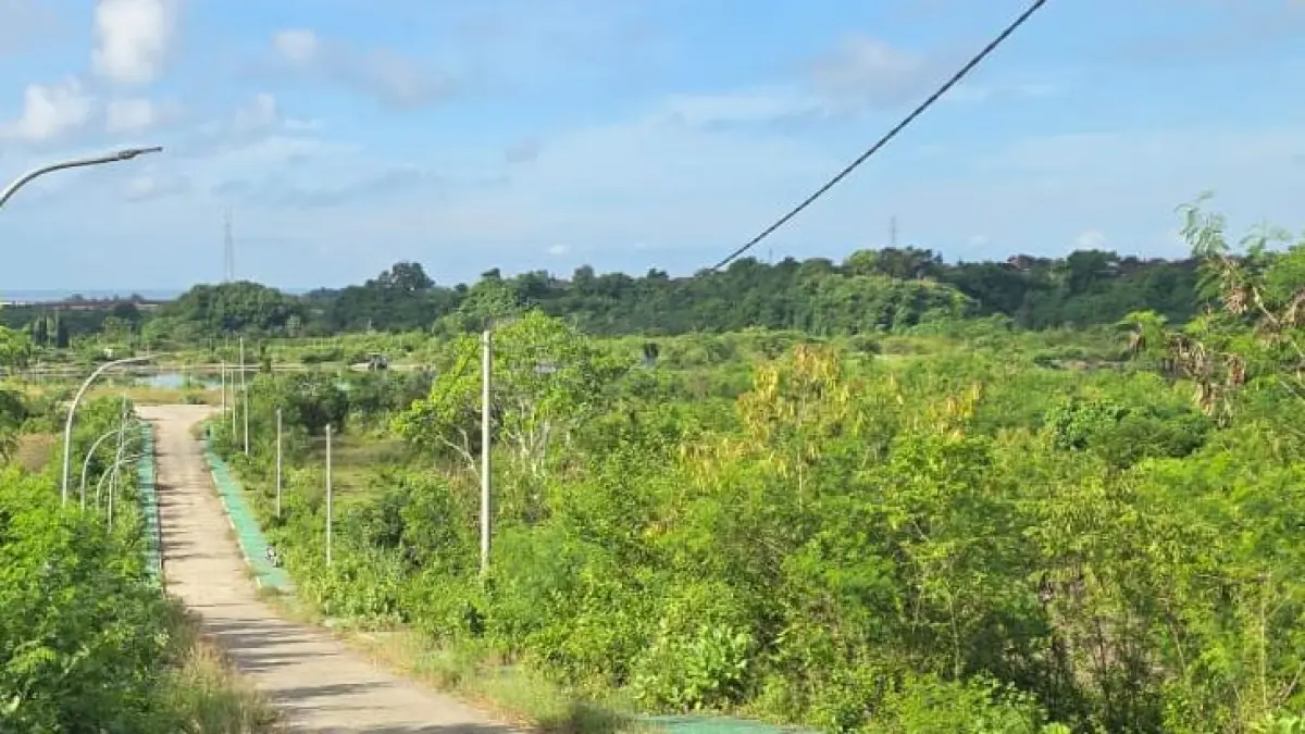 PUSAT KEBUDAYAAN BALI: Lokasi Pusat Kebudayaan Bali (PKB) di Kabupaten Klungkung. Salah satu sudut PKB akan diisi dengan pengolahan sampah organik. (Dewa Ayu Pitri Arisanti/Radar Bali)