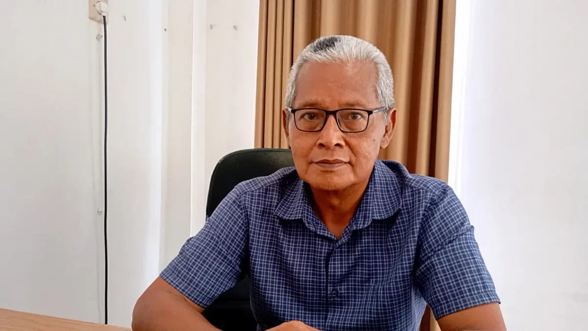 DIGITALISASI: Perbekel Baktiseraga, Gusti Putu Armada. (Francelino Junior/Radar Buleleng)