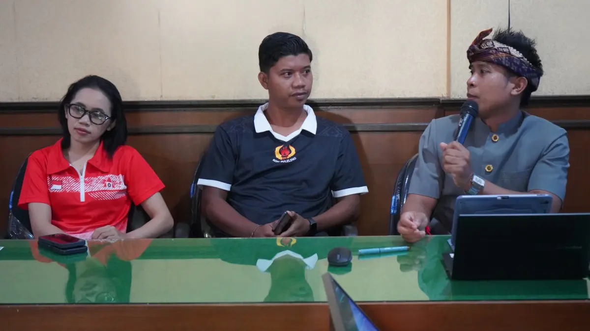 BIMBINGAN TEKNIS: Suasana bimbingan teknis kehumasan dan IT pengurus cabang olahraga di KONI Buleleng. (Pemkab Buleleng)