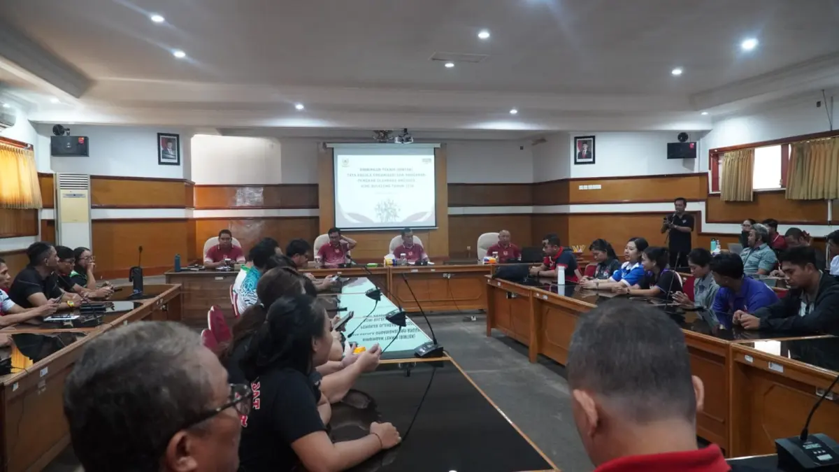 BIMBINGAN TEKNIS: Suasana bimbingan teknis kepada pengurus cabang olahraga (cabor) di bawah naungan KONI Buleleng. (KONI Buleleng)