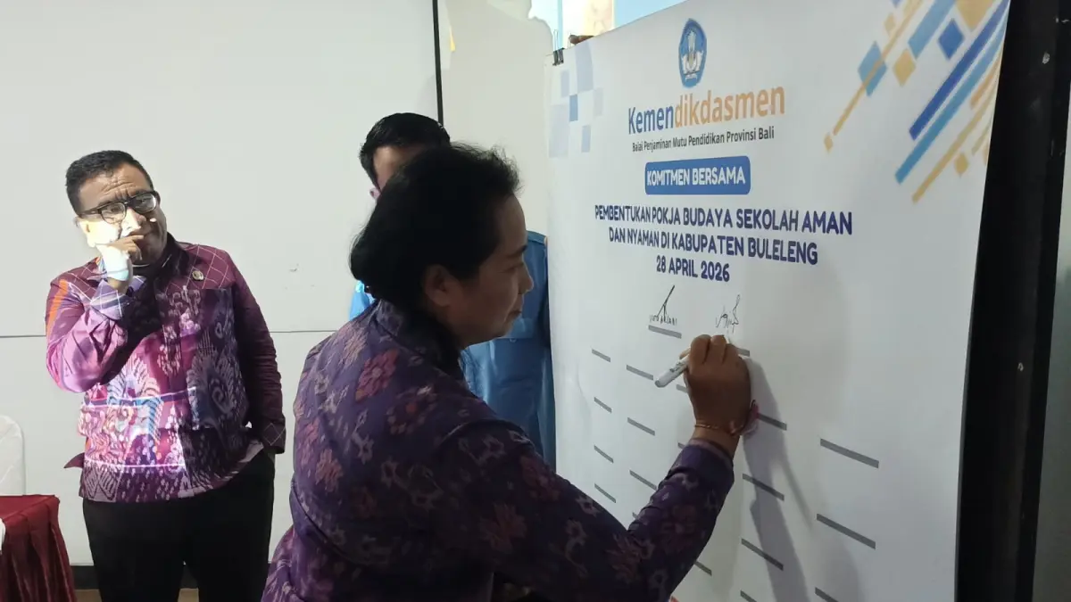 CEGAH BULLLYING: Penandatanganan komitmen bersama untuk mencegah bullying pada lembaga pendidikan di Buleleng. (Pemkab Buleleng)