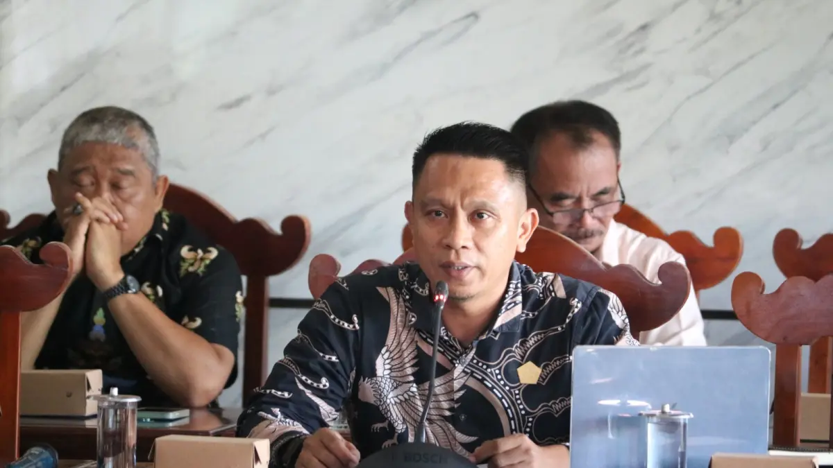 BAHAS RANPERDA: Ketua Badan Pembentukan Peraturan Daerah (Bapemperda) DPRD Buleleng, H. Mulyadi Putra. (DPRD Buleleng)