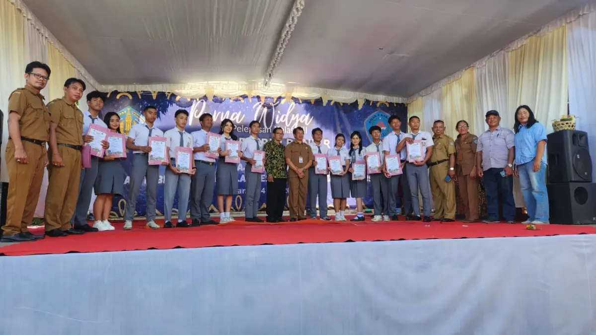 GRADUATION: Proses pelepasan siswa SMAN 2 Banjar. (SMAN 2 Banjar)