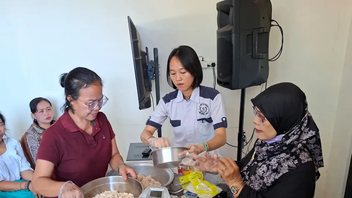 PELATIHAN: Proses pelatihan kepada para pelaku UMKM di Buleleng. (Pemkab Buleleng)
