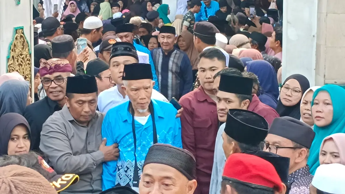 PELEPASAN HAJI: Suasana pelepasan haji di Masjid Jami