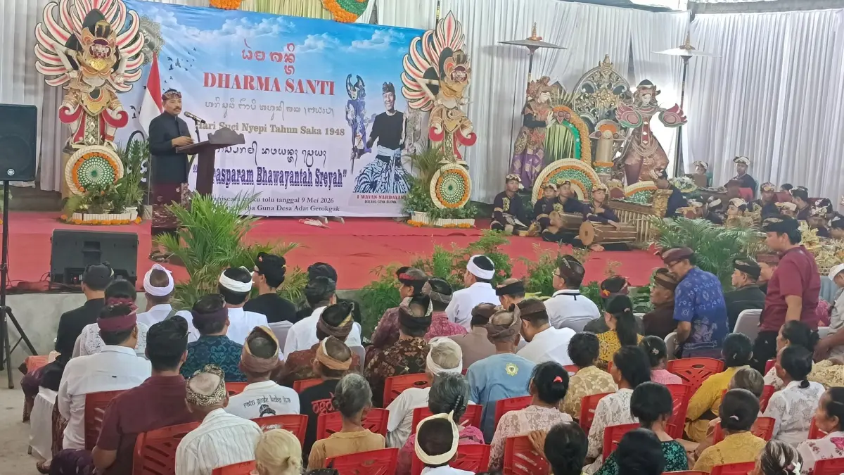 DHARMA SANTI: Kegiatan Dharma Santi Nyepi Kecamatan Gerokgak yang digelar di Gedung Serba Guna Desa Adat Gerokgak, pada Sabtu (9/5/2026). (Eka Prasetya/Radar Buleleng)