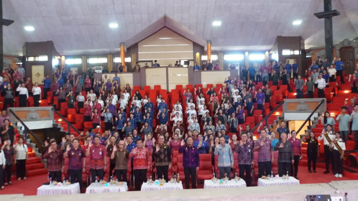 BIMBINGAN TEKNIS: Suasana bimbingan teknis agen Perlindungan Sosial (Perlinsos). Mereka dilibatkan untuk meningkatkan akurasi data penerima bantuan sosial di Buleleng. (Pemkab Buleleng)