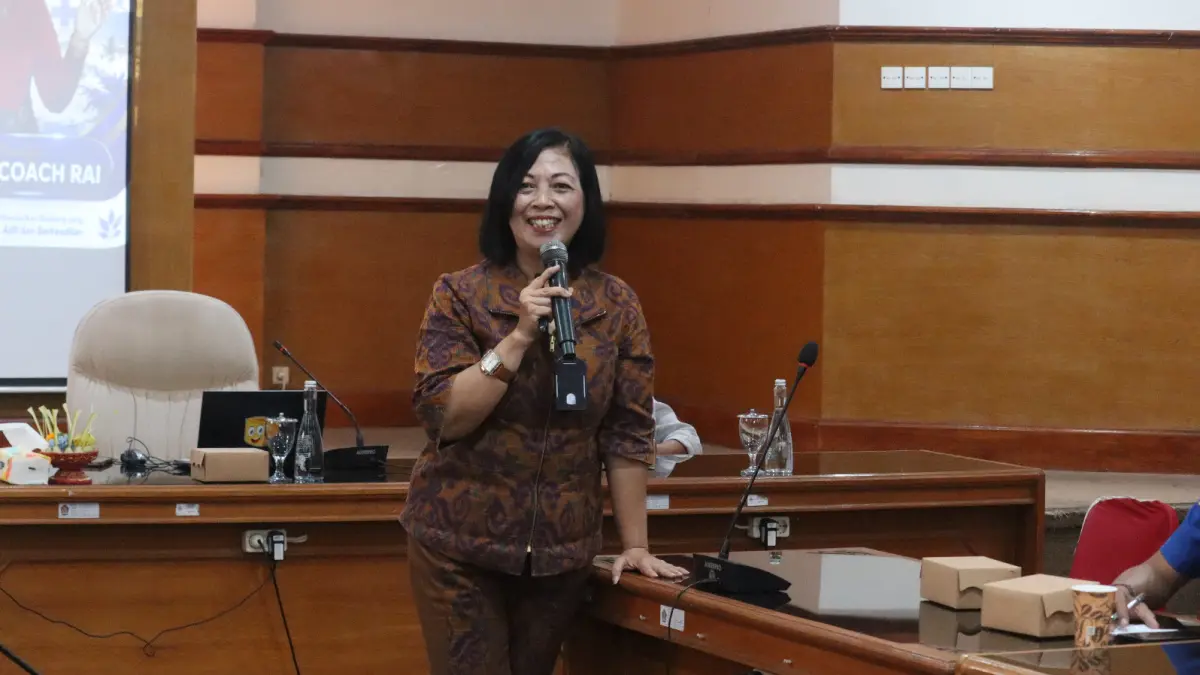 PERSPEKTIF GENDER: Suasana pembekalan dalam Rapat Koordinasi Pengarusutamaan Gender Tahun 2026 yang digelar di Ruang Rapat Unit IV Kantor Bupati Buleleng, Senin (18/5/2026). (Pemkab Buleleng)