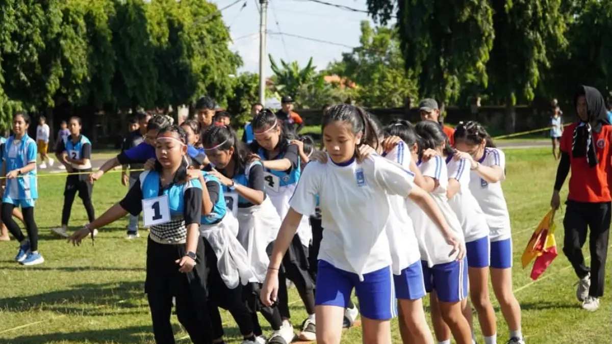 OLAHRAGA TRADISIONAL: Suasana Jantra Olahraga Tradisional Tingkat Kabupaten Buleleng Tahun 2026 di Lapangan Bhuana Patra, pada Sabtu (23/5/2026). (Pemkab Buleleng)