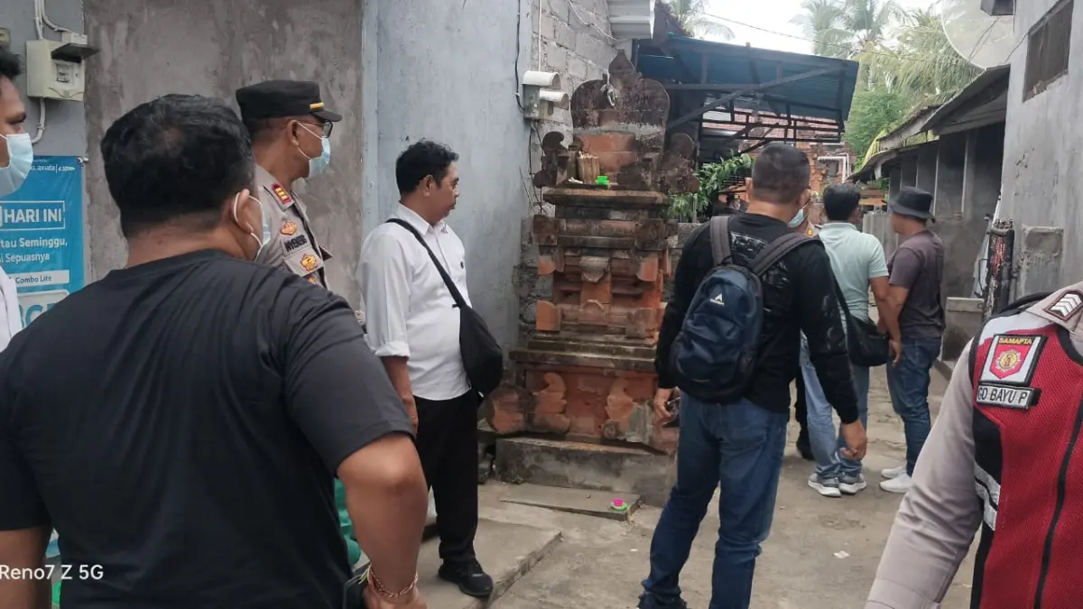 OLAH TKP: Aparat kepolisian melakukan olah TKP di lokasi penemuan jenazah di Desa Pejarakan, Kecamatan Gerokgak, Kabupaten Buleleng, pada Senin (25/5/2026). (Polres Buleleng)