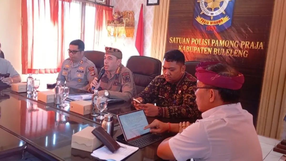 SOSIALISASI: Suasana sosialisasi kepada pengelola tempat hiburan di Kabupaten Buleleng. Pemerintah meminta agar pengelola tempat hiburan malam taat aturan dan perizinan. (Pemkab Buleleng)