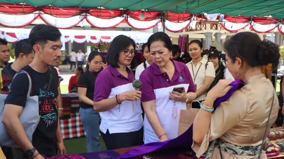 PASAR RAKYAT: Pasar Rakyat Bali Berbelanja dan Berbagi di Taman Kota Singaraja pada Jumat (5/6/2026). (Pemkab Buleleng)