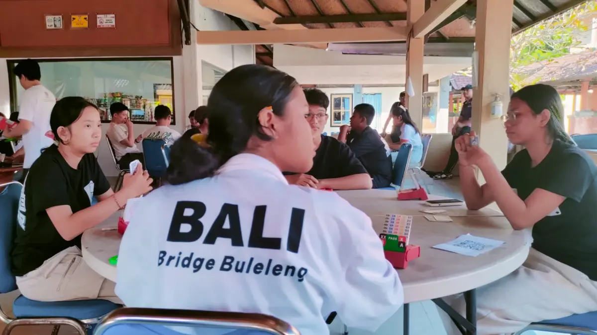 OLAHRAGA: Atlet bridge Buleleng saat berlomba pada ajang Pekan Olahraga Pelajar (Porjar) Bali 2026. (Gabsi Buleleng)