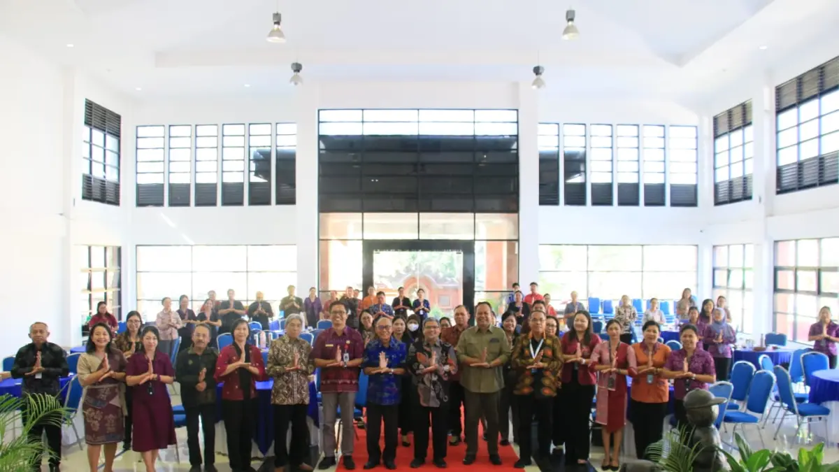 BAHAS PENDIDIKAN: Suasana Seminar dan Lokakarya (Semiloka) yang digelar Sekolah Laboratorium Universitas Pendidikan Ganesha (Undiksha). (Sekolah Lab Undikha)