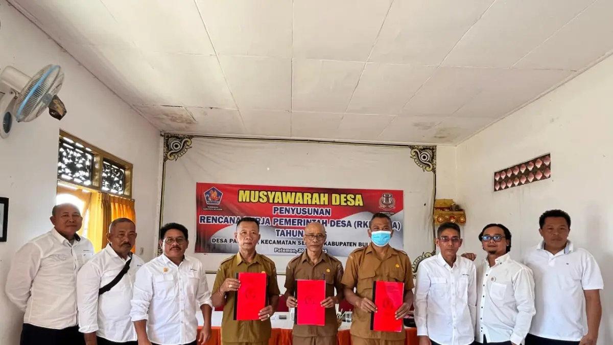 TUNTASKAN PERDES: Suasana penetapan Perdes Penanggulangan Bencana di Desa Patemon. (Pemdes Patemon)