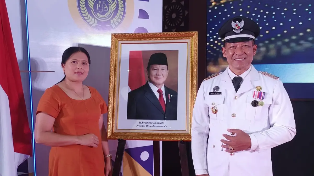 ANTI KORUPSI: Perbekel Gobleg, Made Separsa, dalam sebuah acara di Jakarta. (Pemdes Gobleg)