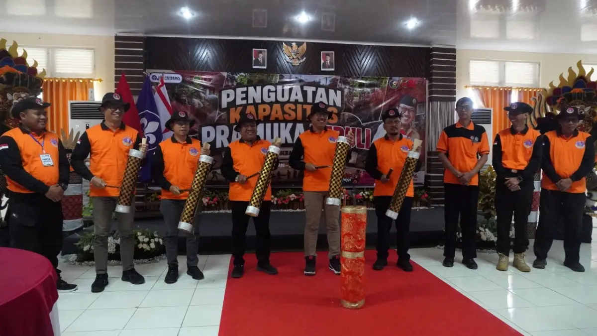 SIAPKAN BEDAH RUMAH: Suasana pembukaan Penguatan Kapasitas Pramuka Peduli Kwartir Cabang Gerakan Pramuka Buleleng. Tahun ini Pramuka Buleleng merancang bedah rumah terhadap dua unit rumah bagi keluarga miskin. (Pramuka Buleleng)