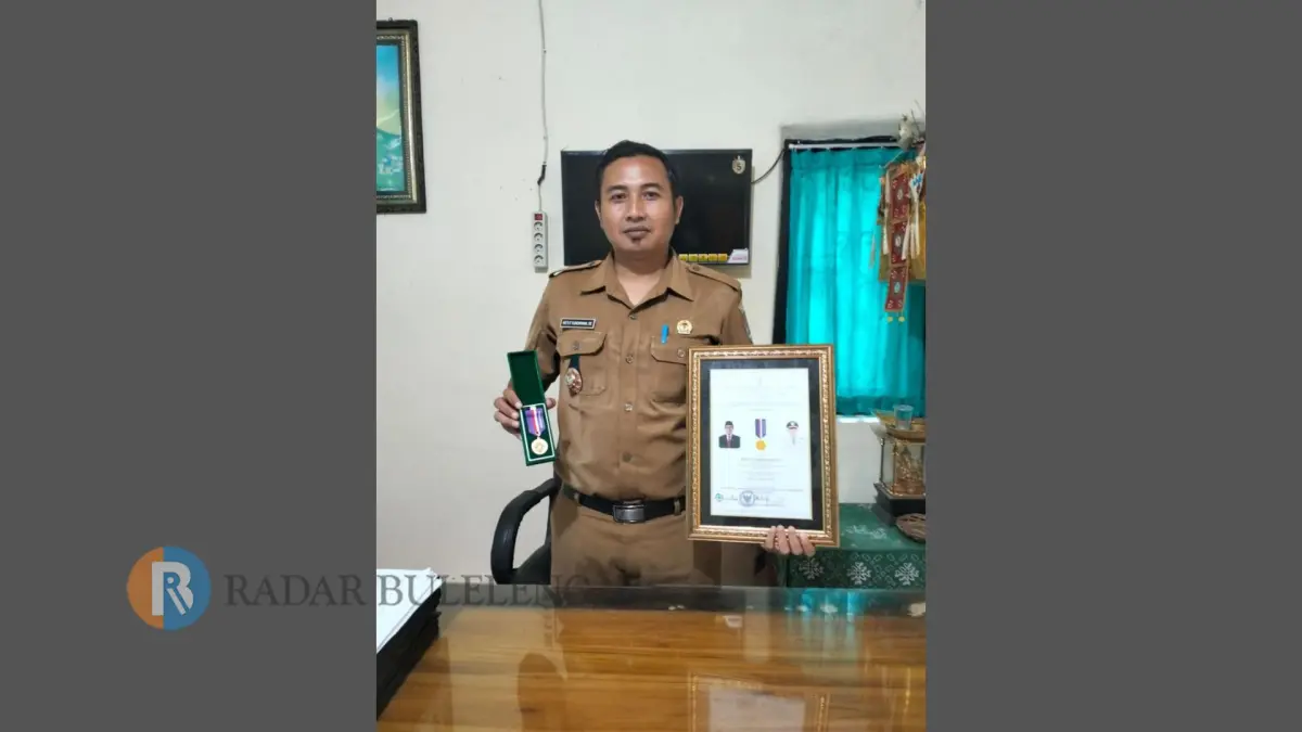 OPTIMALKAN PELAYANAN PUBLIK: Perbekel Suwug, Ketut Suadnyana. (Pemdes Suwug)