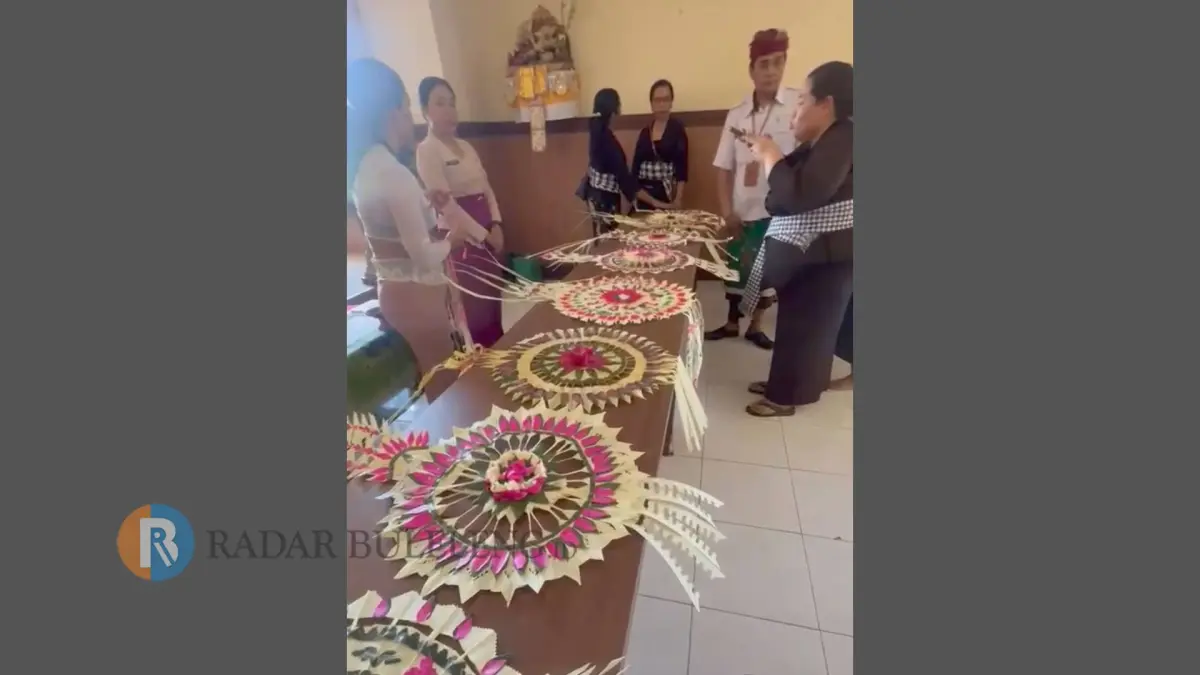LOMBA TRADISIONAL: Pelaksanaan lomba mejejaitan di Kecamatan Sukasada serangkaian dengan peringatan HUT Republik Indonesia ke-81. (Kecamatan Sukasada)