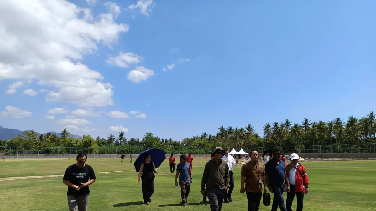 STANDAR INTERNASIONAL: Kondisi di Lapangan Cricket standar internasional yang ada di Desa Sanggalangit, Buleleng. (KONI Buleleng)