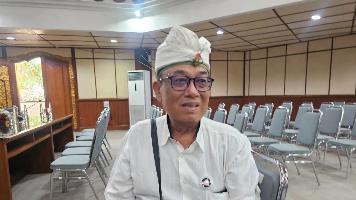 PERLU PENDATAAN BALIAN: Ketua Umum DPP Gotra Pengusada Bali, Prof. Putu Suta Sadnyana. (Ni Kadek Novi Febriani/Radar Bali)