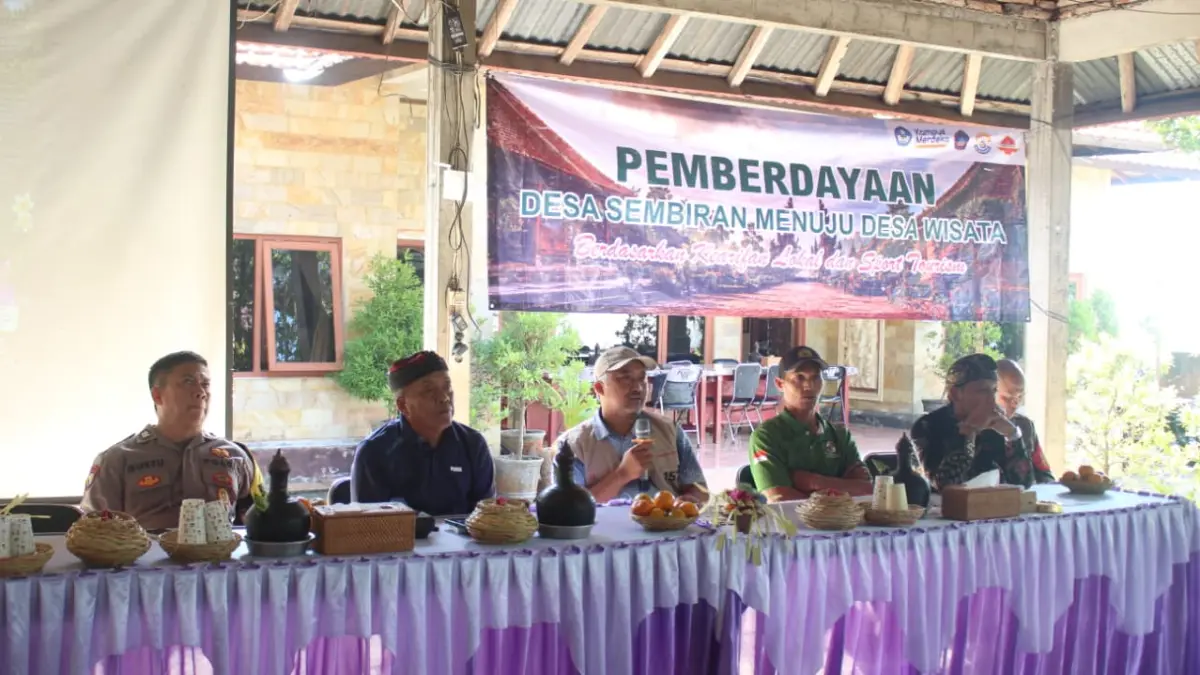 PENGABDIAN MASYARAKAT: Kegiatan Pengabdian kepada Masyarakat LPPM Undiksha yang digelar di Desa Sembiran, Buleleng. (Undiksha)