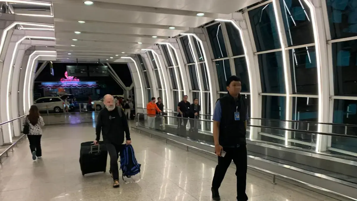 DEPORTASI: WNA asal Australia dideportasi dari Bali setelah dipenjara belasan tahun akibat kasus kepemilikan narkoba jenis sabu. (Rudenim Denpasar)