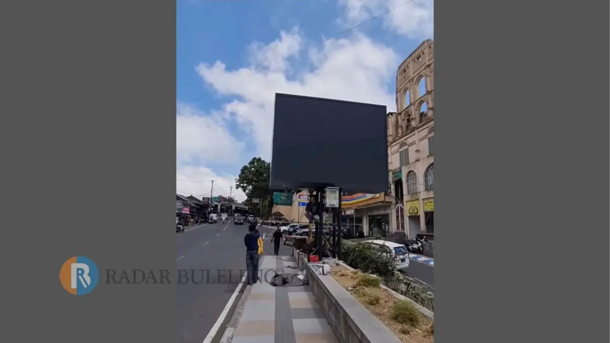 SUDAH BERDIRI: Videotron yang terpasang di anjungan Panelokan, Kintamani. (istimewa)