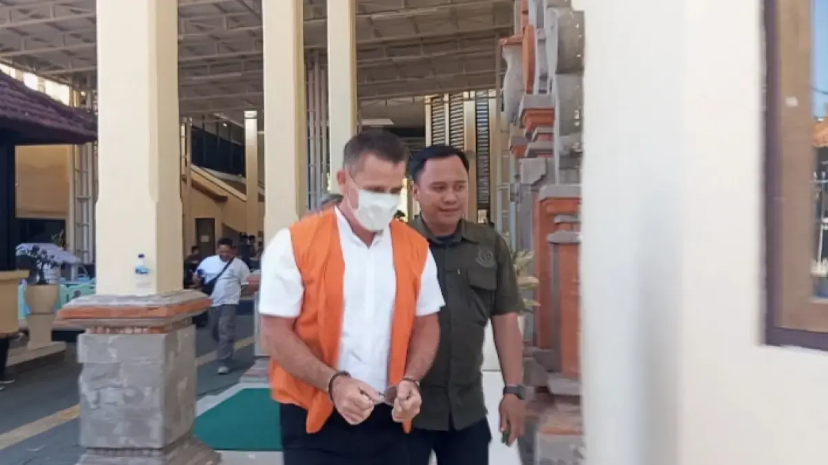 TERANCAM PENJARA: WNA Australia, Sean Duncan Millar, terancam hukuman 2 tahun penjara karena nekat membeli narkoba jenis sabu di Denpasar. (Andre Sulla/Radar Bali)