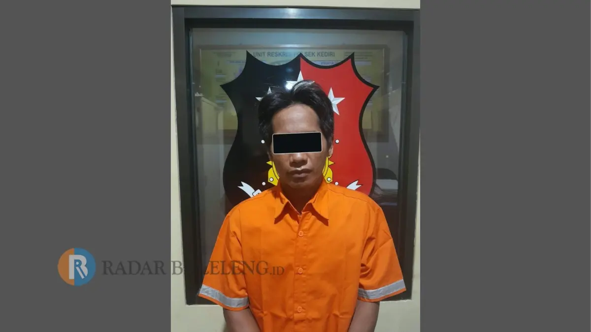 TERTANGKAP BASAH: Tersangka Abdul Razak tertangkap basah karena membakar rumah kakak iparnya di Desa Banjar Anyar, Kabupaten Tabanan, Bali. (Polres Tabanan)