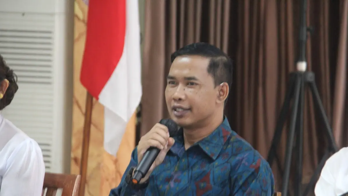 TERPILIH DUA PERIODE: Nyoman Gede Remaja terpilih menjadi Rektor Universitas Panji Sakti (Unipas) untuk kedua kalinya. (dok. Radar Buleleng)