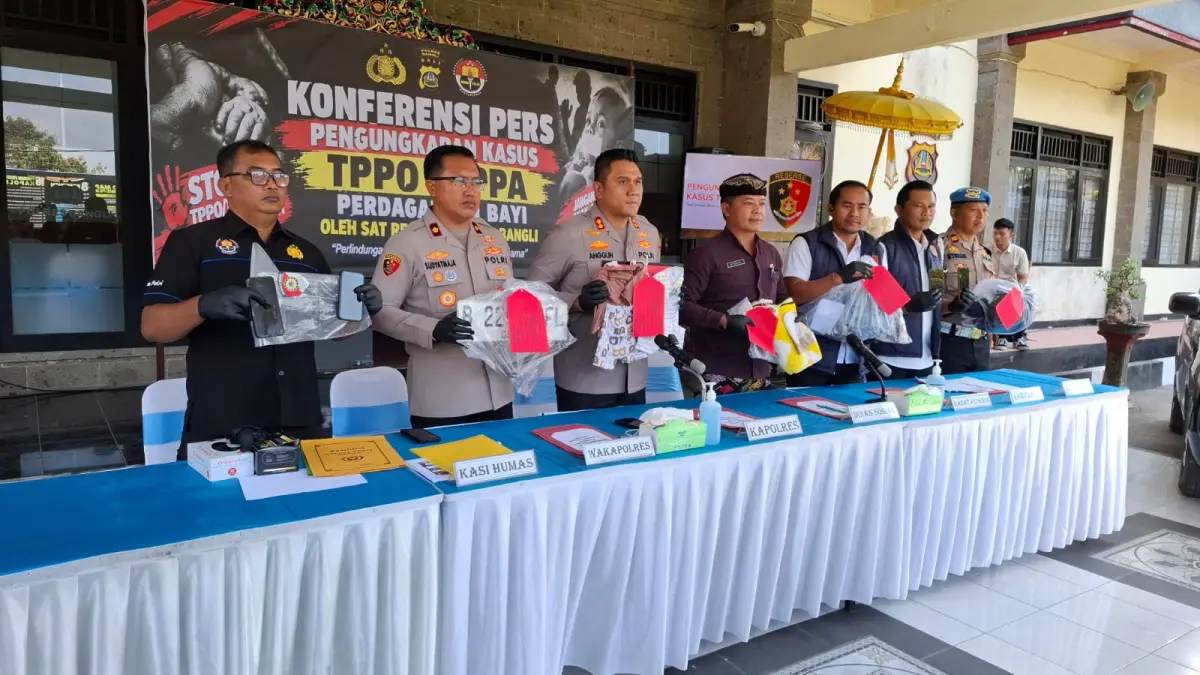 UNGKAP KASUS: Polres Bangli mengungkap kasus perdagangan bayi lintas provinsi yang memanfaatkan media sosial TikTok. (Dewa Ayu Pitri Arisanti/Radar Bali)