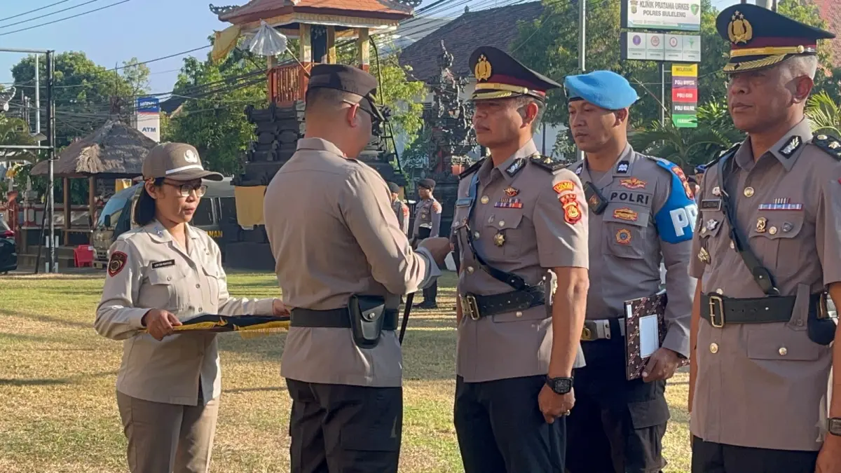 MUTASI: Kapolres Buleleng, AKBP Ruzi Gusman memimpin proses serah terima jabatan (Sertijab) perwira di Polres Buleleng pada Sabtu (27/9/2026). (Polres Buleleng)