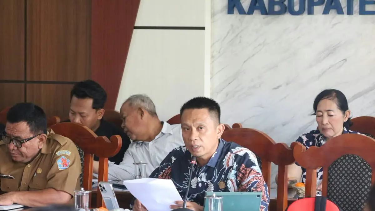 BAHAS RANPERDA: Suasana rapat Badan Pembentukan Perda DPRD Buleleng membahas perda yang akan dibahas di akhir tahun 2026. (DPRD Buleleng)