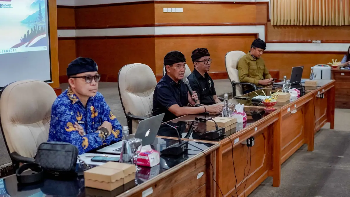 DIALOG PEMUDA: Suasana dialog pemuda di Ruang Rapat Unit IV Kantor Bupati Buleleng, pada Kamis (8/10/2026). (Pemkab Buleleng)