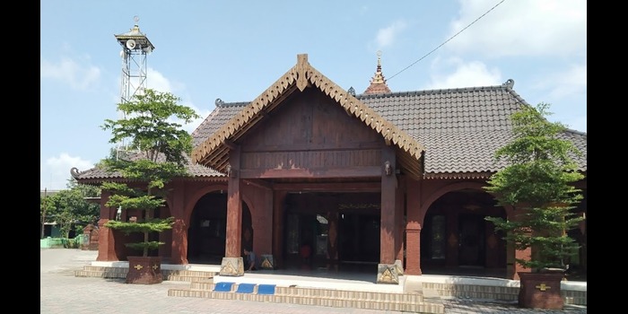 Masjid Baiturrohman yang berada di Desa Pakuncen, Kecamatan Patianrowo, Kabupaten&nbsp;Nganjuk