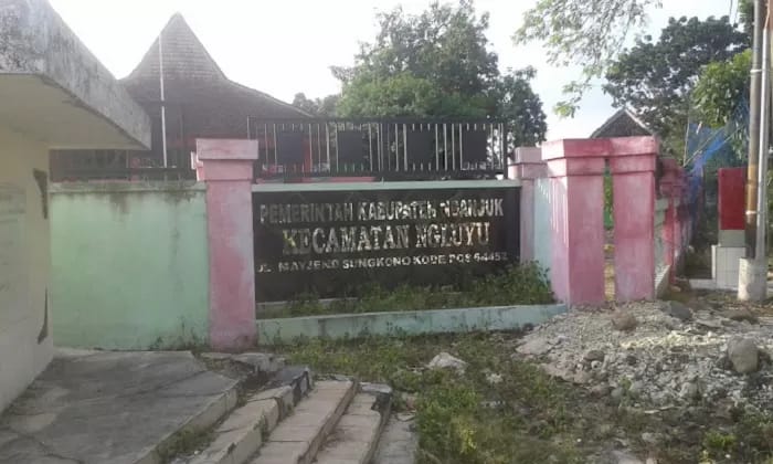 Kantor Kecamatan Ngluyu Nganjuk